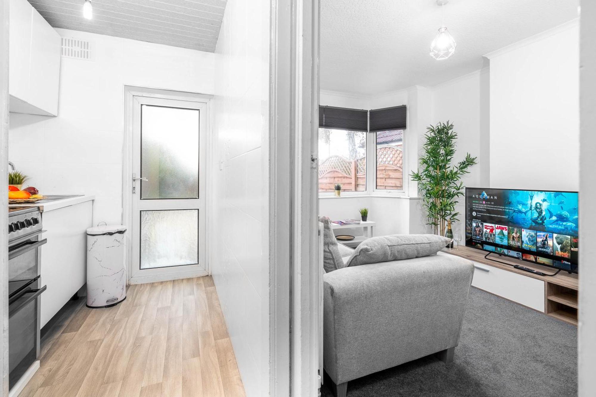 4 Bedroom House - Accommodates 7 - Garden - Parking - Netflix - Wifi - 559T Birmingam Exterior foto
