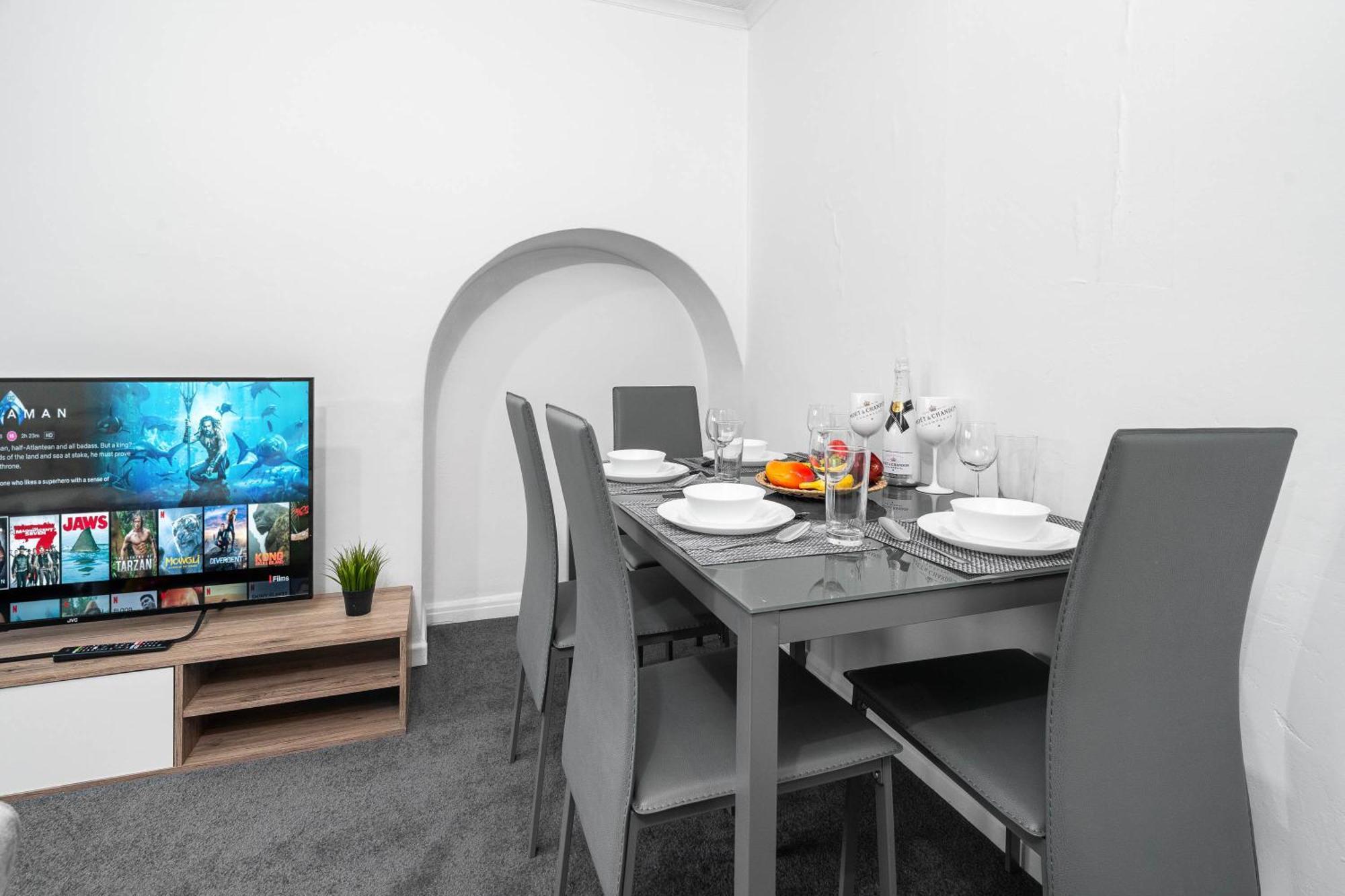 4 Bedroom House - Accommodates 7 - Garden - Parking - Netflix - Wifi - 559T Birmingam Exterior foto