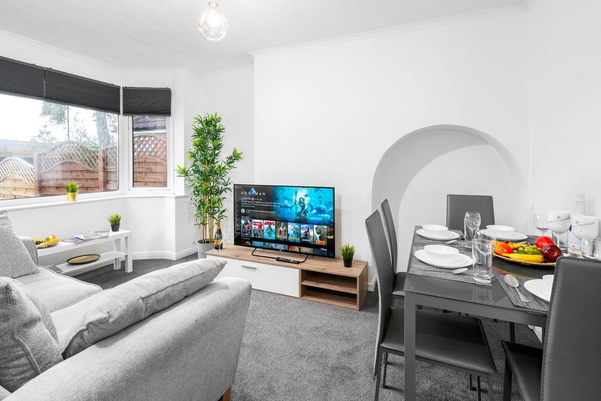 4 Bedroom House - Accommodates 7 - Garden - Parking - Netflix - Wifi - 559T Birmingam Exterior foto